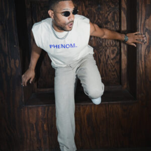 Box Crop Beige "Phenom.''